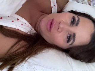 Amateur babe sucking oldman dick pov