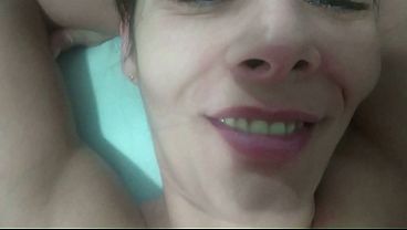 Se todas as esposas fossem safadas assim com o marido ,não existiria divórcio e nem traição