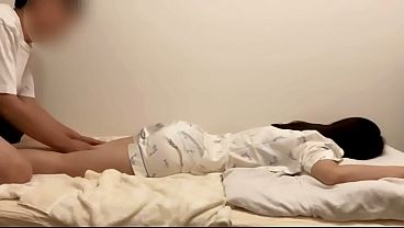 【個人撮影】激しく突きまくる立ちバックの別アングル動画…最後は側位で中出しする素人カップルの一部始終/Japanese amateur hentai